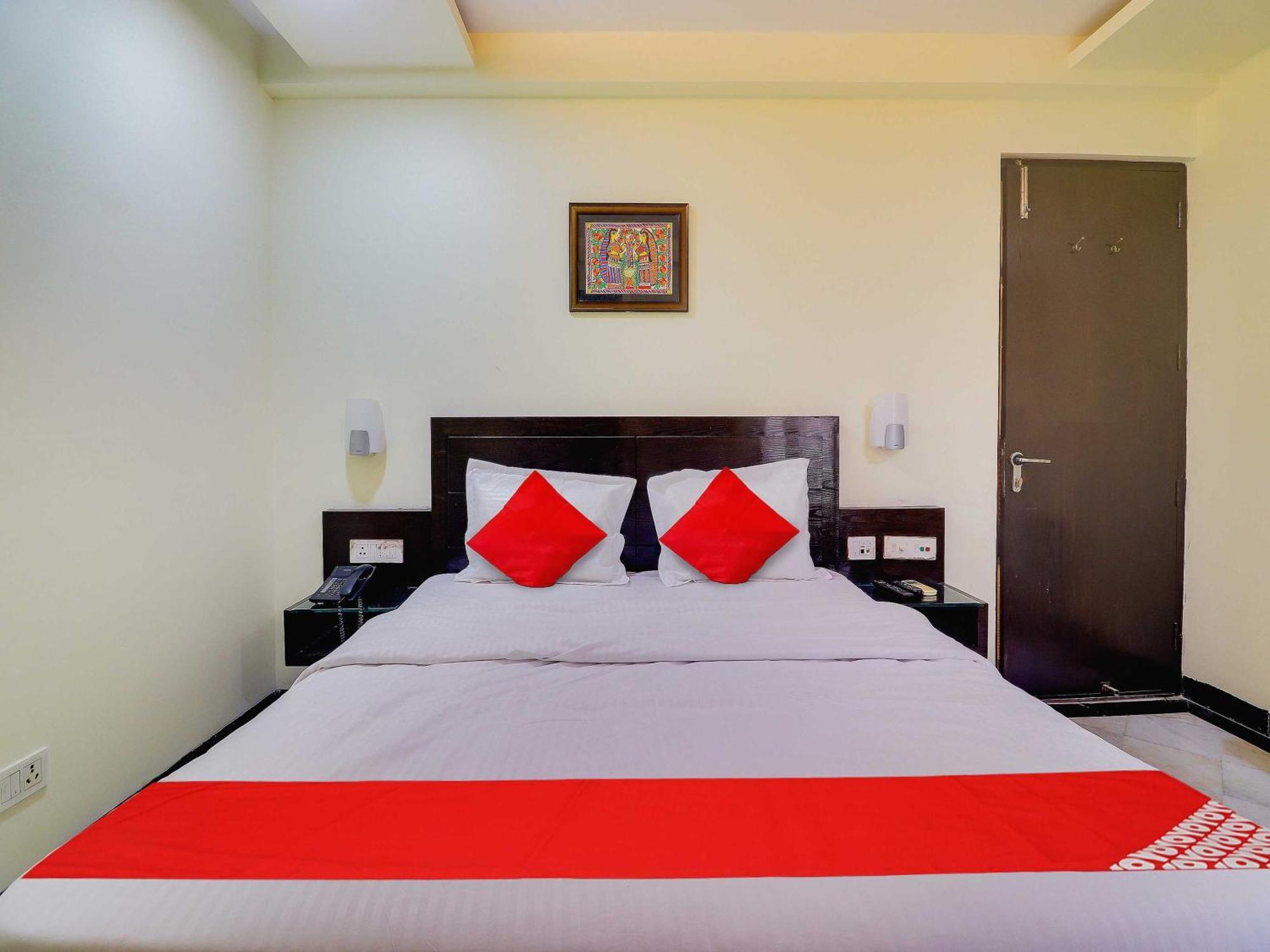 Oyo Flagship Hotel Rudra Palace Agra  Exteriör bild