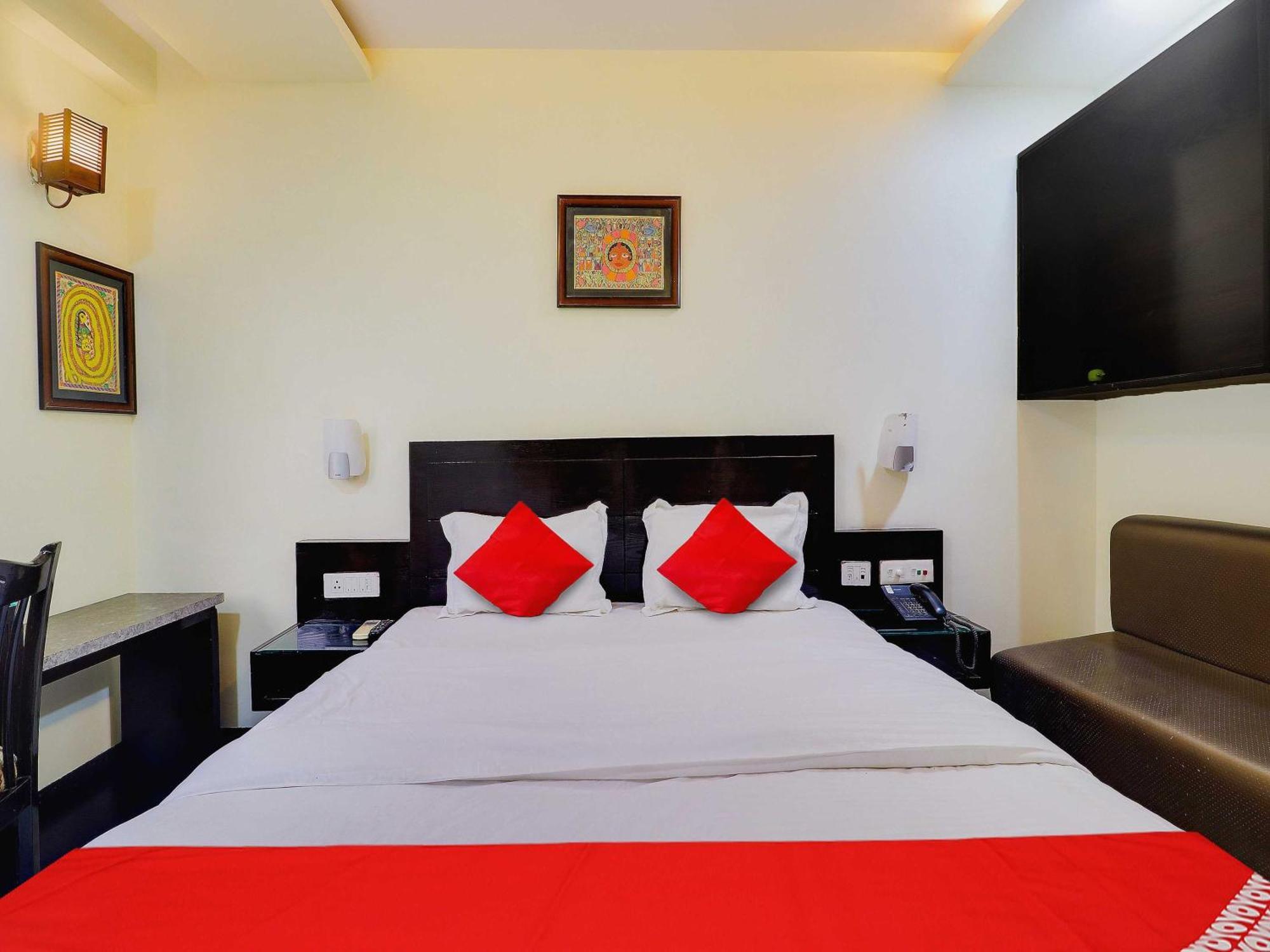 Oyo Flagship Hotel Rudra Palace Agra  Exteriör bild