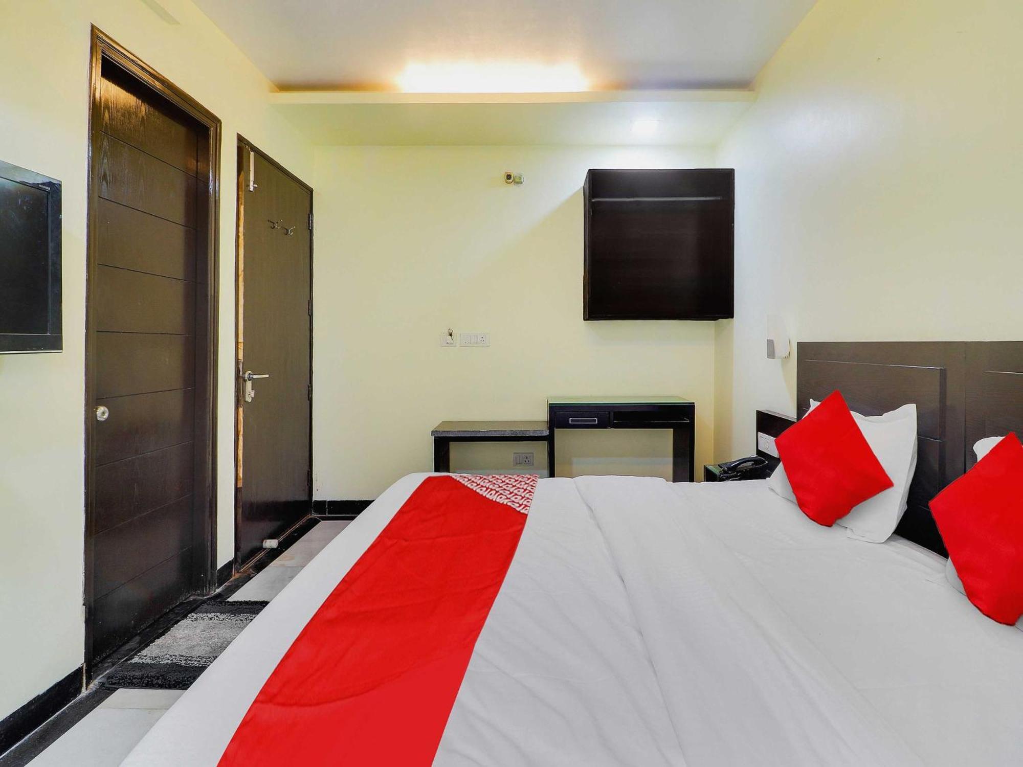 Oyo Flagship Hotel Rudra Palace Agra  Exteriör bild