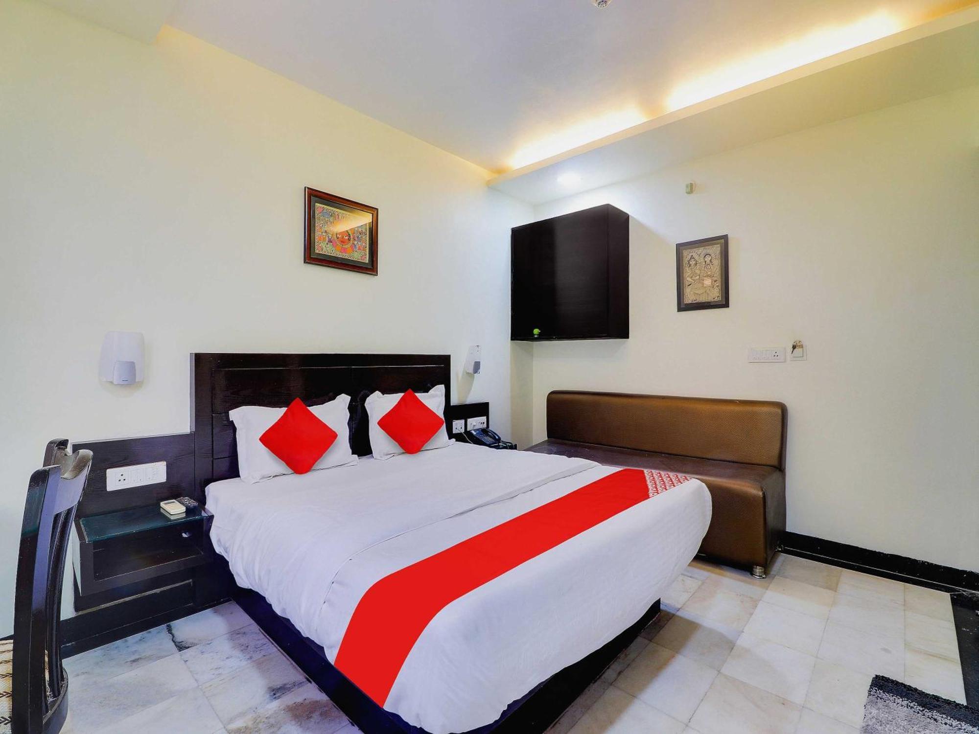Oyo Flagship Hotel Rudra Palace Agra  Exteriör bild