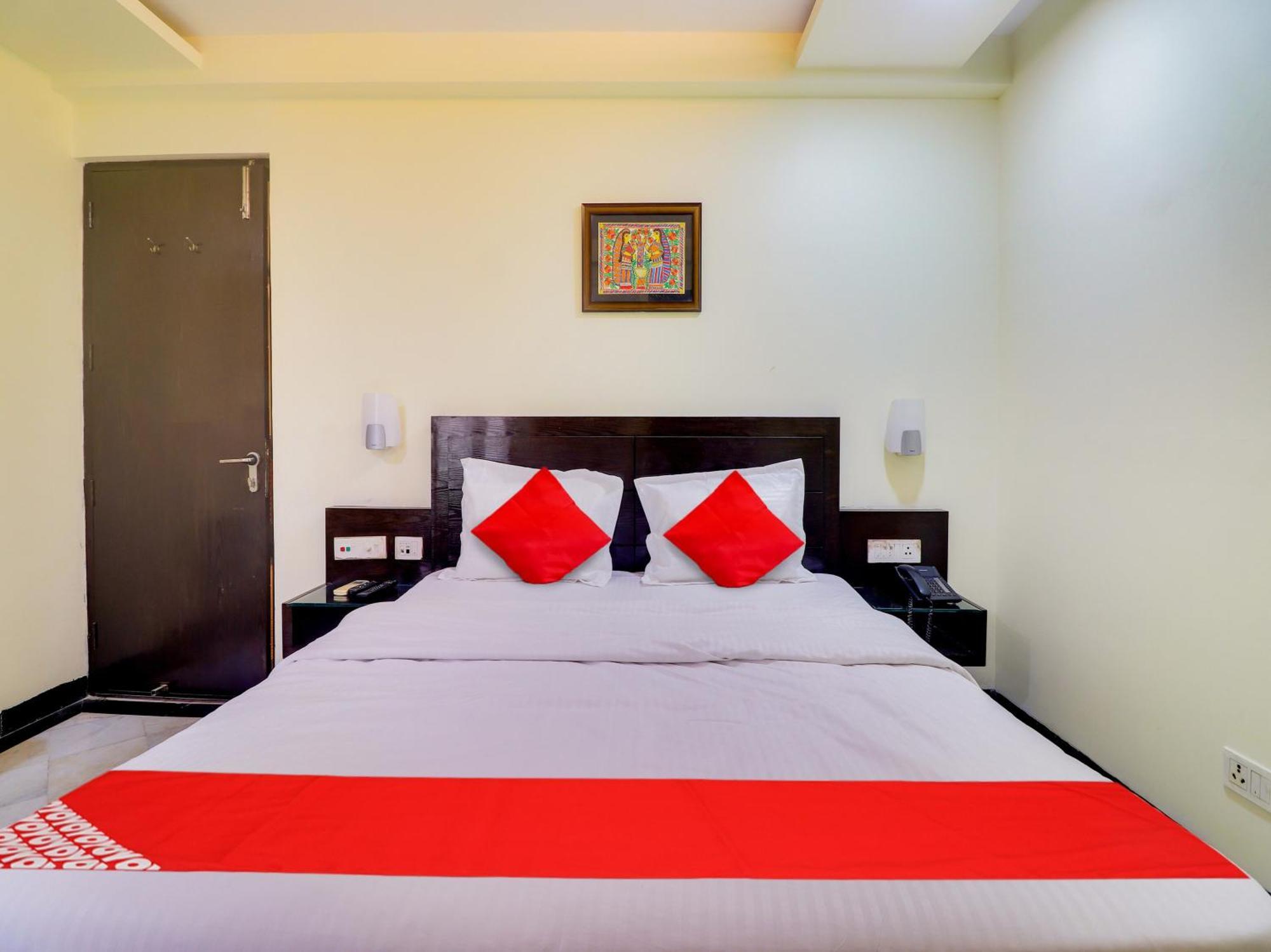 Oyo Flagship Hotel Rudra Palace Agra  Exteriör bild