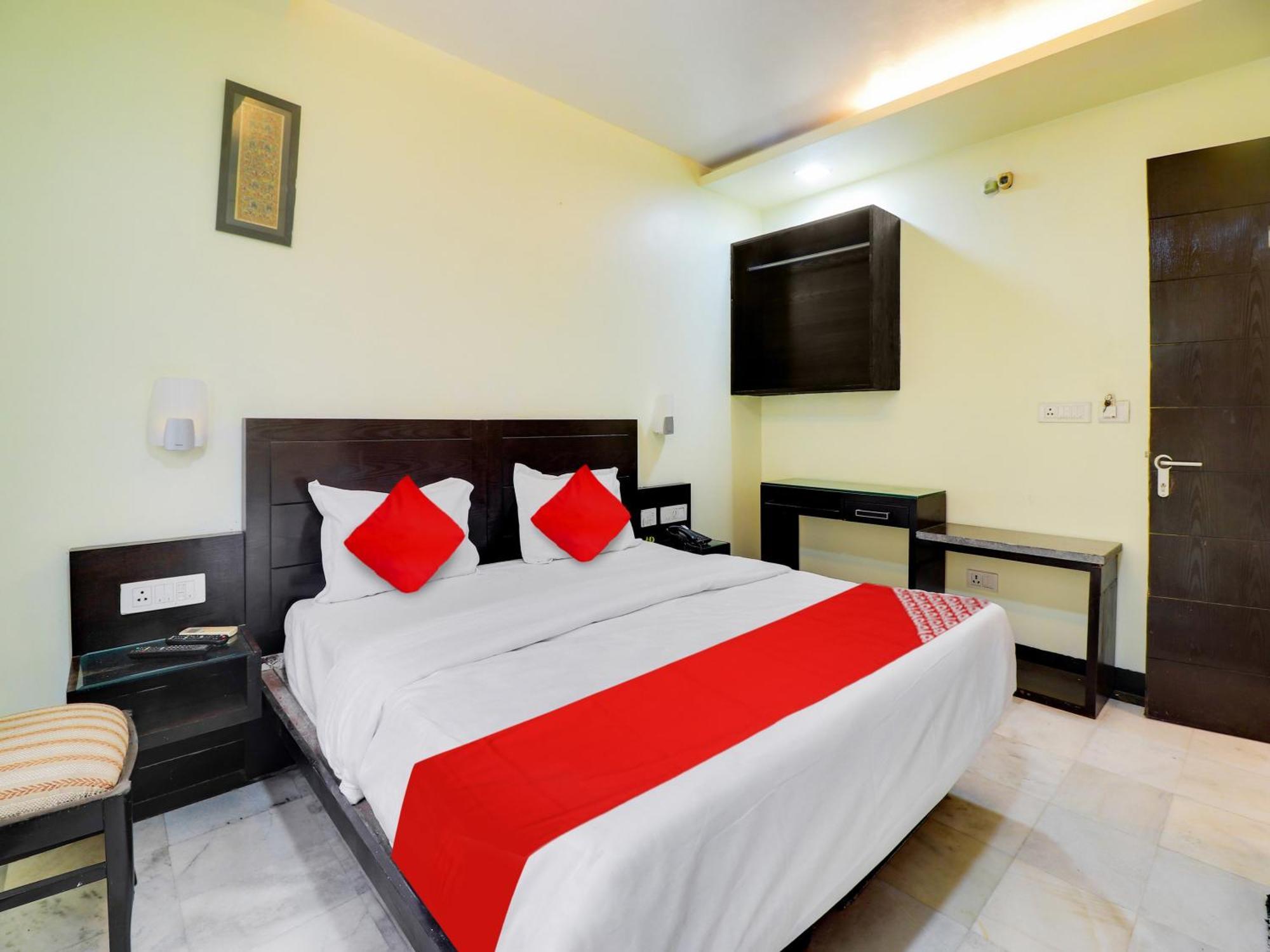 Oyo Flagship Hotel Rudra Palace Agra  Exteriör bild